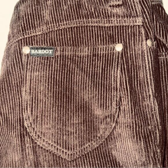 Bardot Booty- Cord High Waist Pant in chocolate - Picture 11 of 16